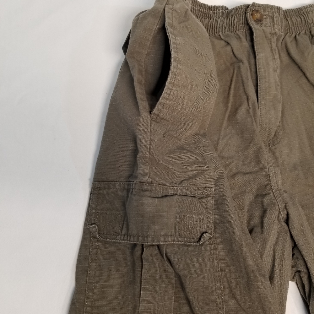 Umbro Mens Size M Cargo Shorts Army Green Draw String Elastic Waist Zipper Fly - Picture 6 of 13